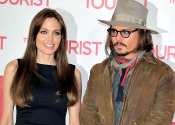 Angelina encuentra “consuelo” con Johnny Depp