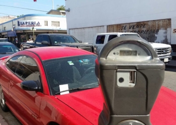 Roba Simesa a usuarios de parquímetros, aseguran