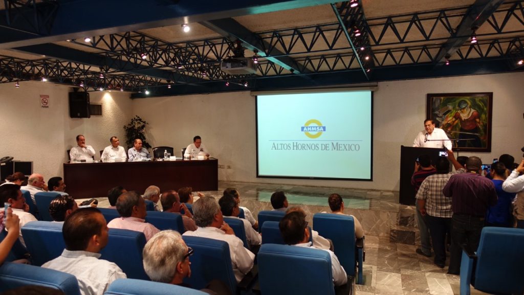 Juan Díaz Mazadiego, Comercio Exterior de la Secretaría de Economía, confirmó que ya está autorizada la línea de crédito con el Baco Austriaco OAKB. (Foto: Cortesía)