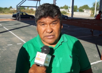 Realizan trabajos para trazo de moño en Plaza de las Culturas.