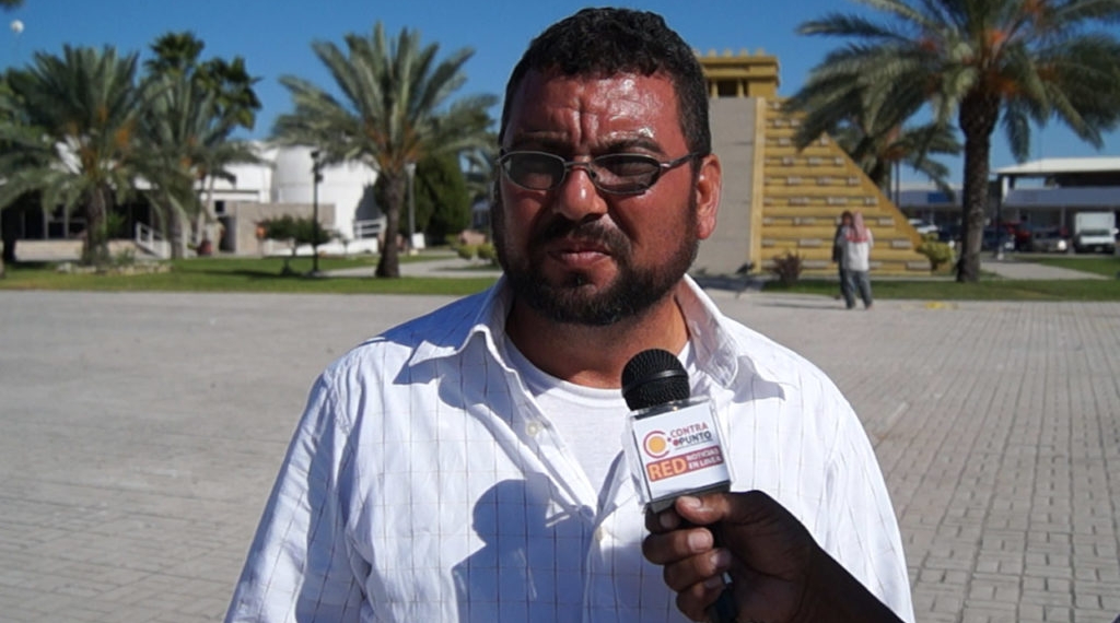 Realizan trabajos para trazo de moño en Plaza de las Culturas.