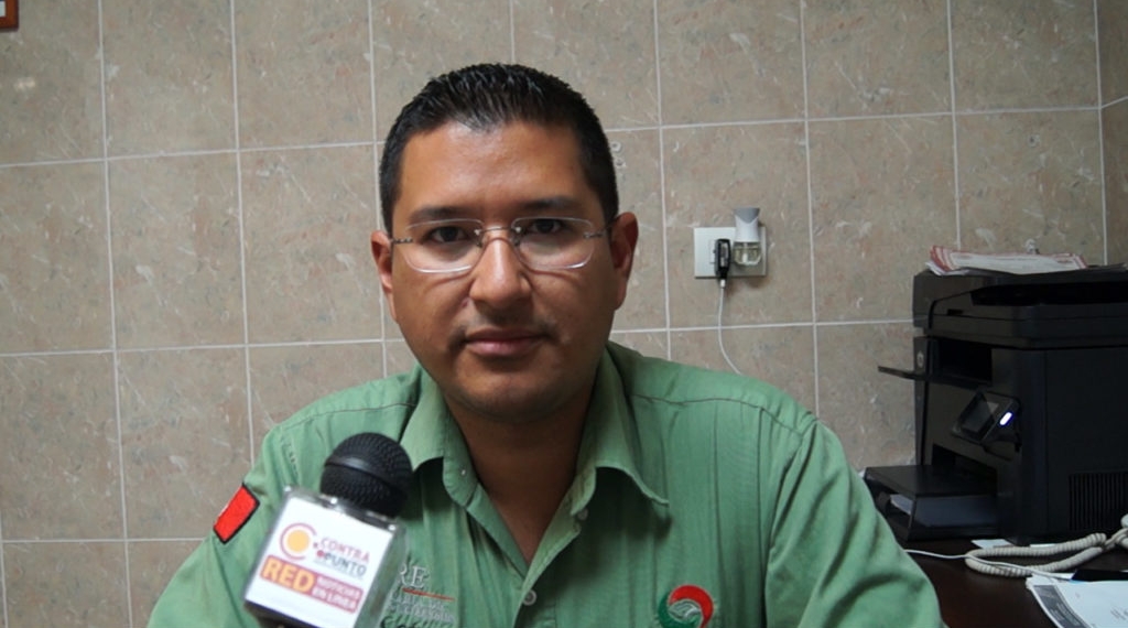 Realizan trabajos para trazo de moño en Plaza de las Culturas.