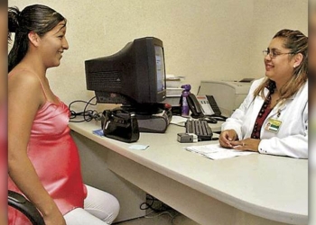 Necesario control prenatal para detectar pacientes de alto riesgo: IMSS