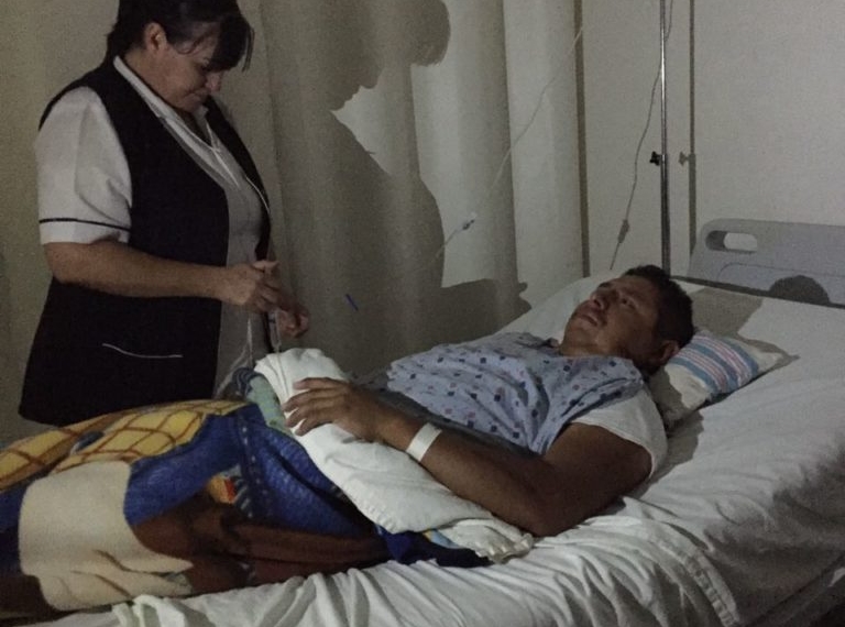 Estudios médicos indican que el taxista presenta traumatismo craneoencefálico