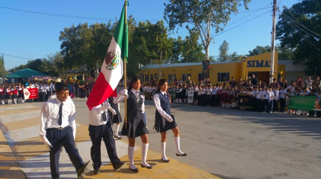 Celebran día de la raza con ceremonia cívica