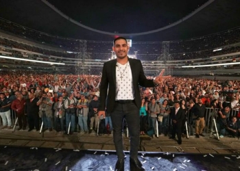 Se le acabó el piso a Espinoza Paz