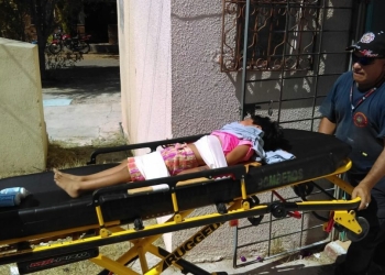 Niña de cuatro años cae de segundo piso en colonia Cumbres