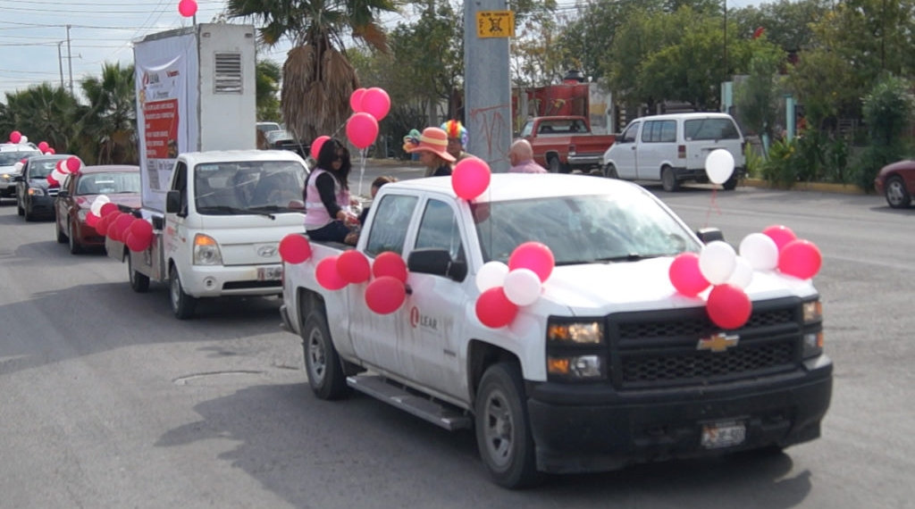 Lear realiza caravana para reclutar trabajadores