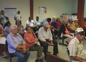 Realizan última entrega del programa 65 y más