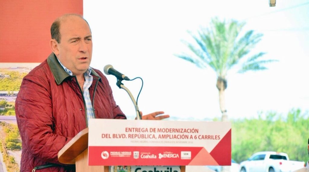 El gobernador, Rubén Moreira entrega modernización del Bulevar República
