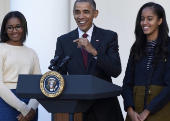 ‘No te empiezas a preocupar por el Apocalipsis’, dijo Obama a sus hijas cuando ganó Trump