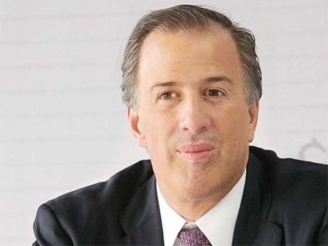 Meade corrige a Carstens; no nos precipitemos por EU, dijo