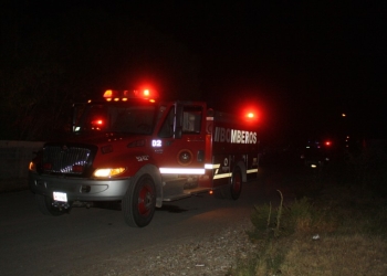 Provoca incendio por estar fumando