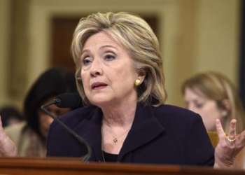 Mantiene Hillary la tendencia a la baja