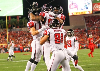 Falcons da golpe de autoridad en Tampa