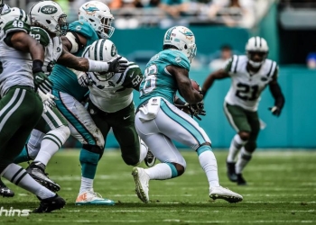 Dolphins vence a Jets