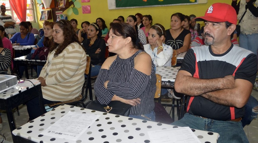 En marcha programa pláticas para padres responsables en Nava