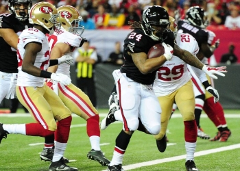 Falcons aplastan a 49ers