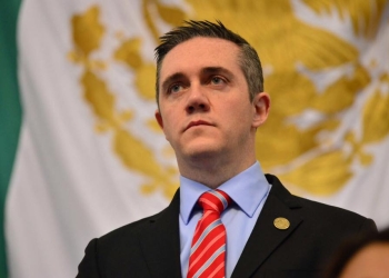 El diputado Adrián Rubalcava presume “cuerpazo” en Facebook