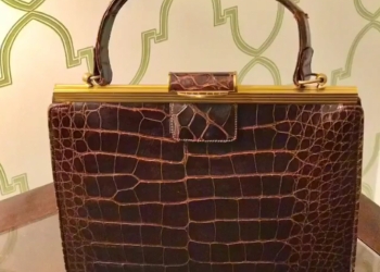 Thalía recibe bolso de Marilyn Monroe como regalo de Navidad