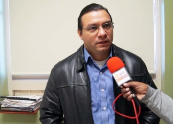 El 2017 será un año difícil, dice economista Pedro Bustos