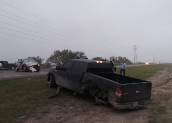 Ebrio provoca choque carambola en plena carretera