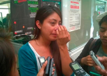 ‘Tú aquí no tienes derechos’; policías agreden a reportera de Reforma
