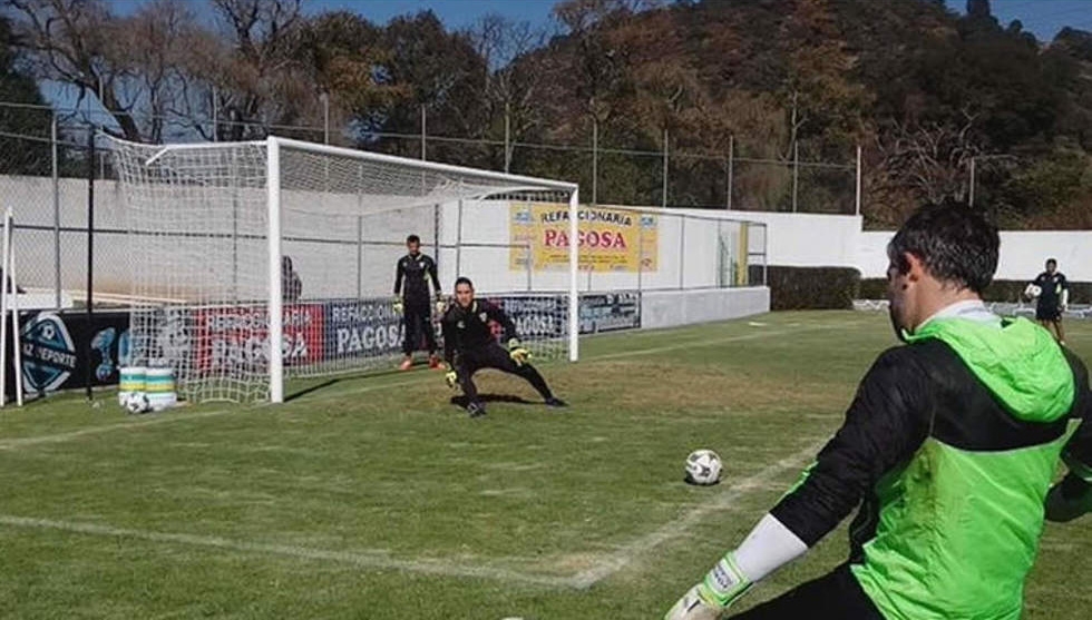 Moisés Muñoz ya se encuentra entrenando con Jaguares