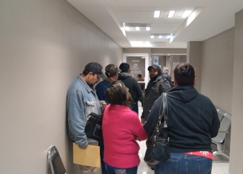 Baja asistencia de personas que acuden a pagar el predial