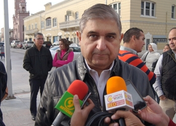 Reducir IEPS hará que la gasolina baje: Teodoro Rodríguez