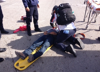 Motociclista resulta lesionado tras sufrir un choque