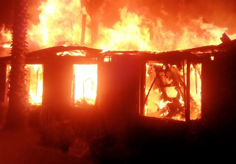 Arde casa hogar sobre la carretera 57