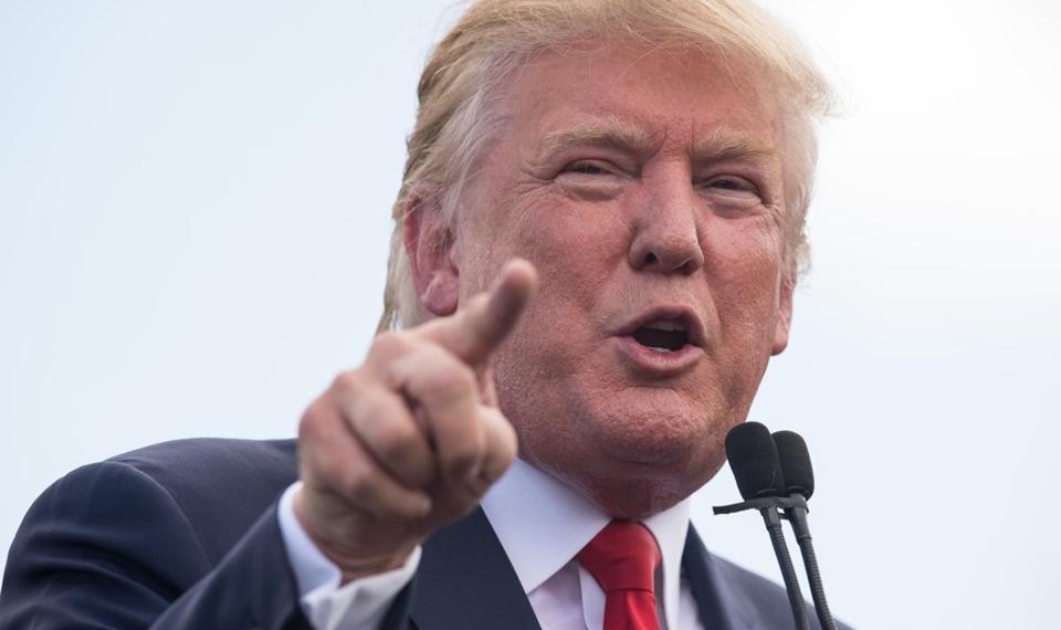 Trump amenaza a Toyota por proyecto en México