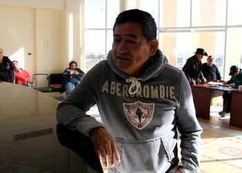 Por su propia cuenta localiza camioneta que le robaron