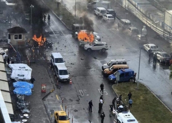 Mueren dos personas en otro atentado en Esmirna