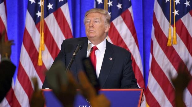 En su primera conferencia como presidente, Trump habló del hackeo a los demócratas: ‘Creo que fue Rusia’