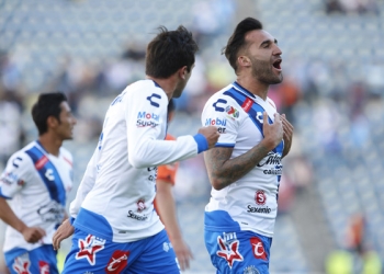 Puebla gana duelo clave ante Chiapas