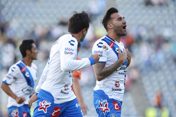 Puebla gana duelo clave ante Chiapas