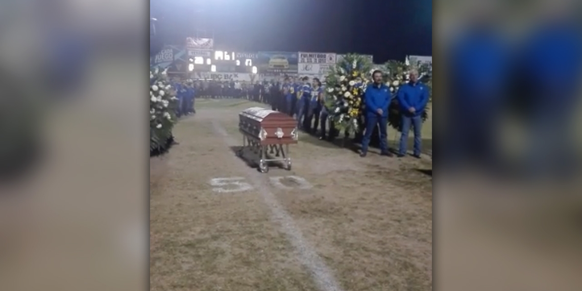 Rinden homenaje en Club Venados al coach Cotilla