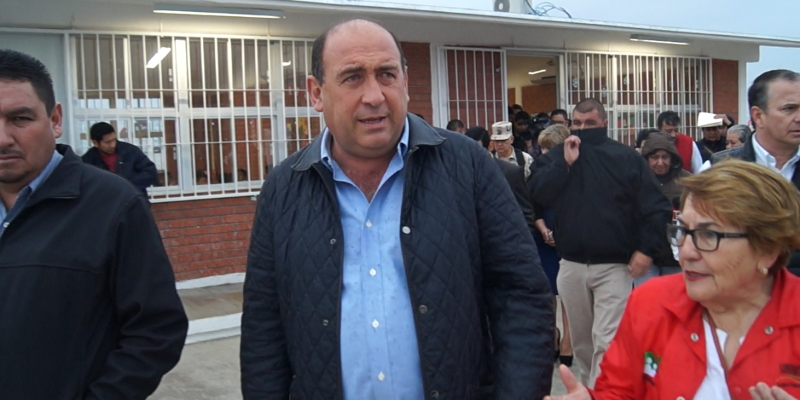 Gobernador de Coahuila visita primaria en Piedras Negras