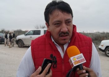 Continúa la pavimentación de calles en Allende