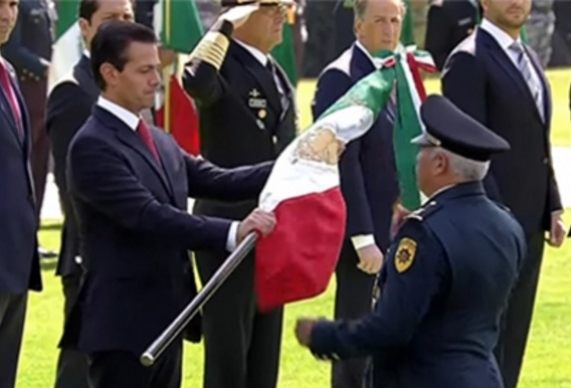 Peña Nieto llama a los mexicanos a la unidad nacional