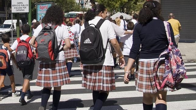 Jóvencitas se prostituyen por 50 pesos
