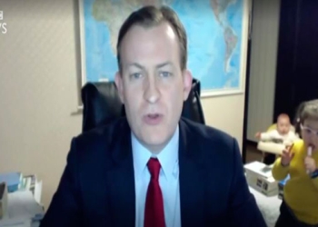 Dos niños interrumpen entrevista en directo de la BBC