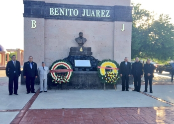 Celebran el 211 Aniversario del Natalicio de Benito Juárez