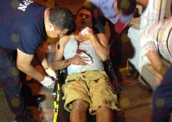 Asaltante hiere a joven en el cuello