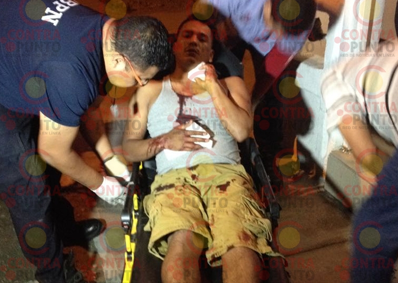 Asaltante hiere a joven en el cuello