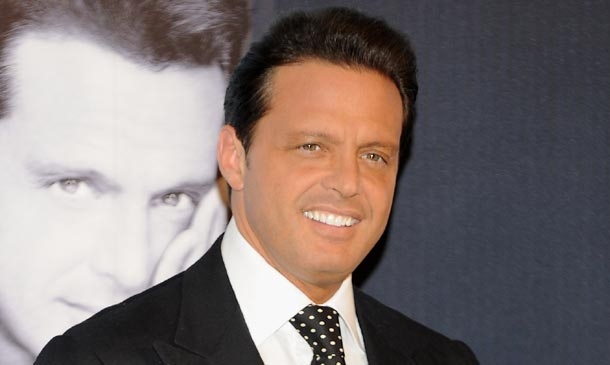 Llevarían la vida de Luis Miguel a la pantalla chica