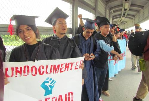 Diputados avalan reformas para revalidar estudios a connacionales repatriados