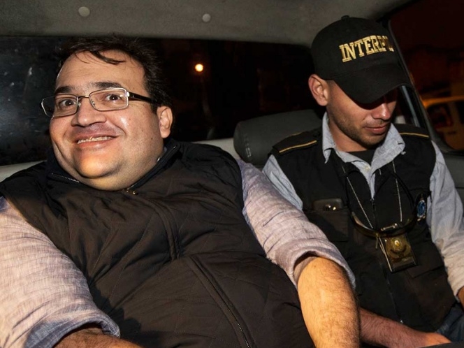 ¿De qué se ríe Javier Duarte?